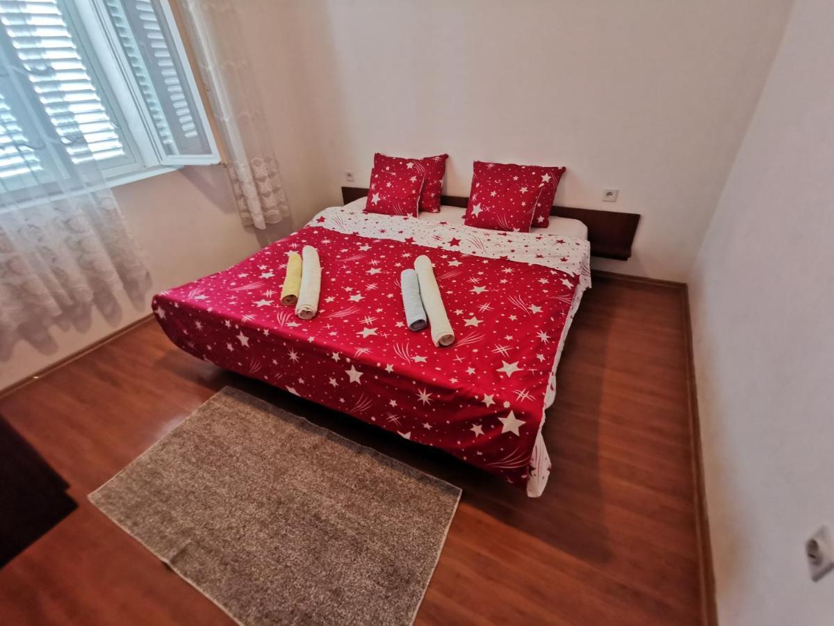 شقة Apartman Juraga مورتير المظهر الخارجي الصورة